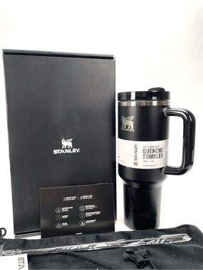 Midnight Ruby - The Quencher Luxe Tumbler - Limited Edition - 40oz Tumbler